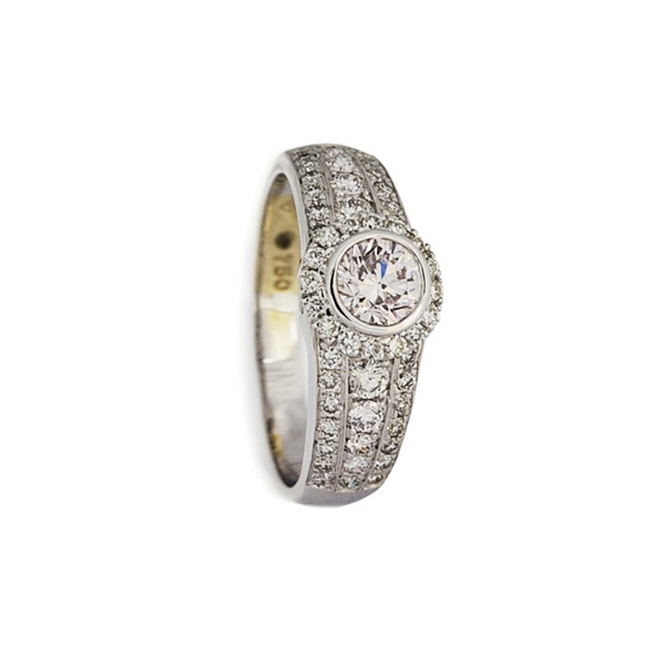 VINTAGE CONTESSA ETERNITY RING